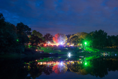 Lichterfest in Pahna - viele bunte Lichter auf dem Campingplatz